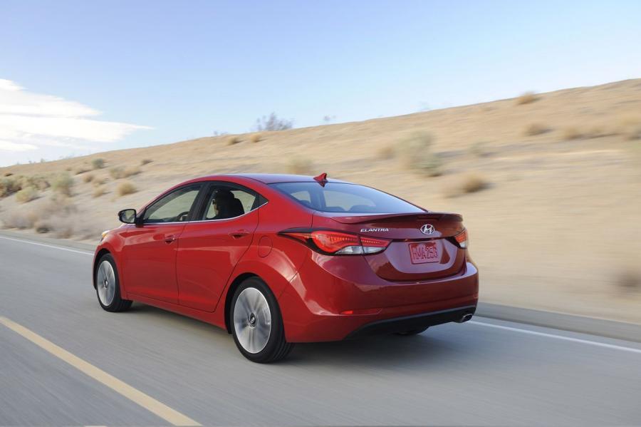  Hyundai Elantra 2014 года  (фото 9 из 39)